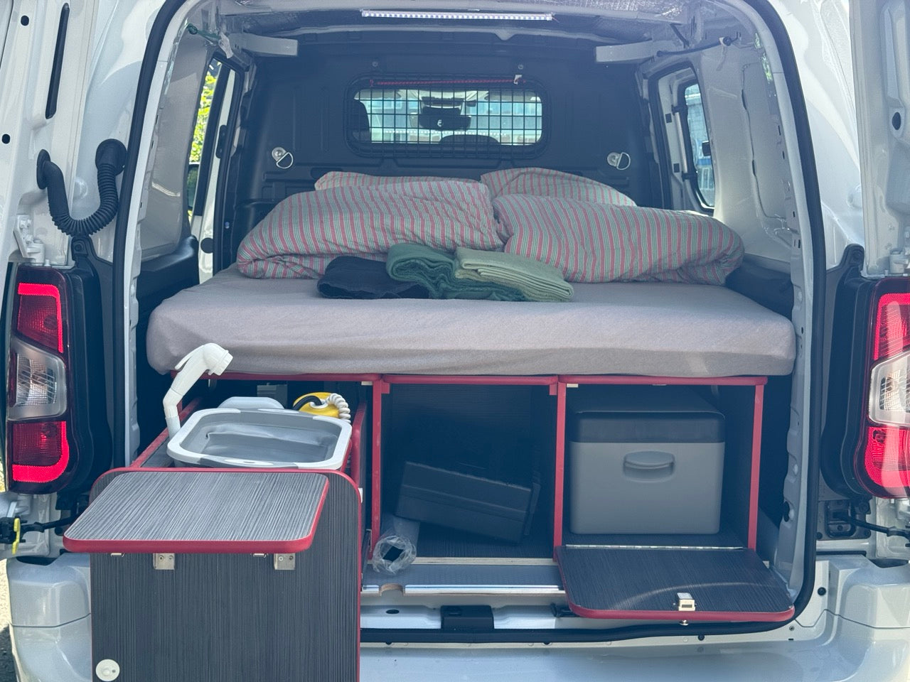 S7 Electric Peugeot Mini Campervan Automatic, Category B